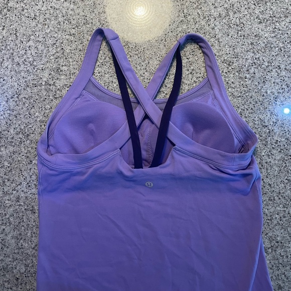 Lululemon Tank - size 8 - Picture 3 of 7